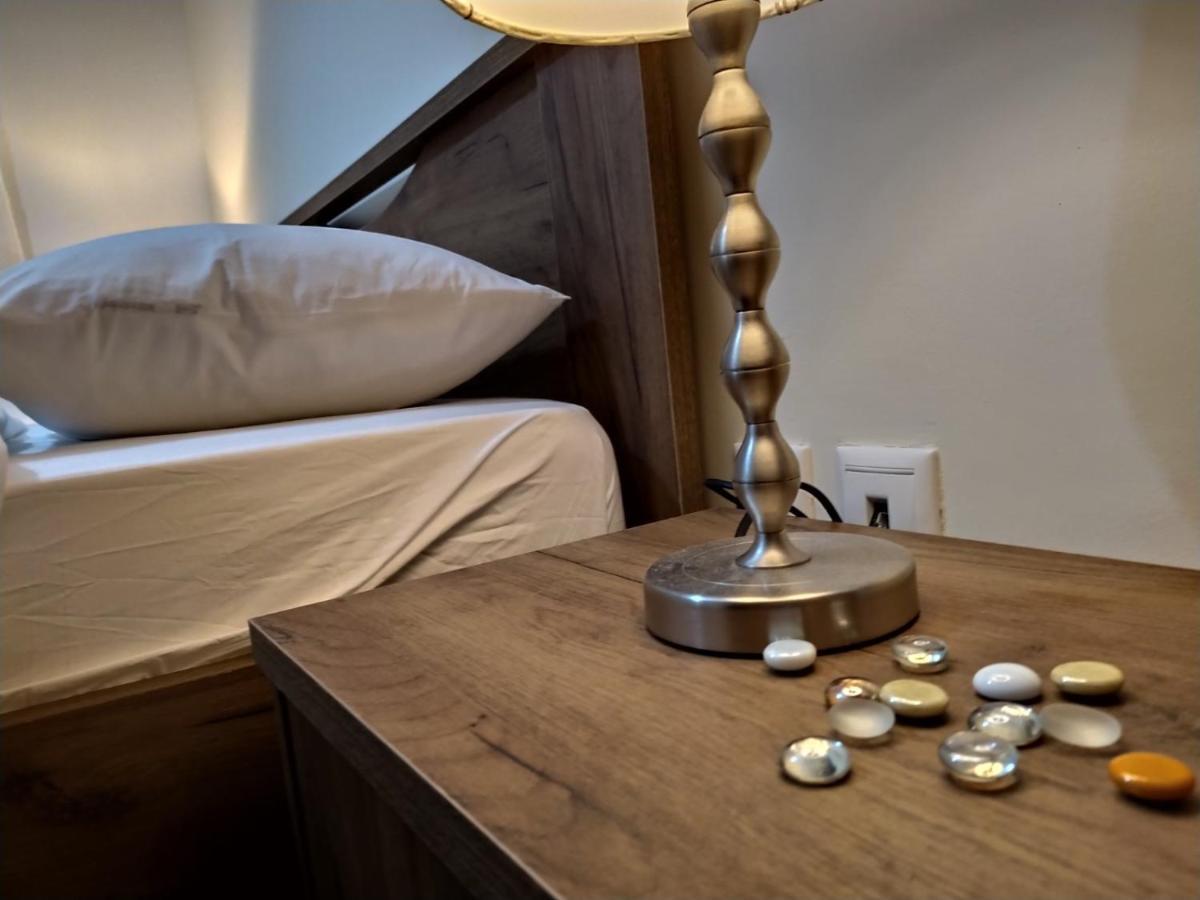 Overnight Athens Airport And Raphina Port Apartment อาร์เตมีดา ภายนอก รูปภาพ